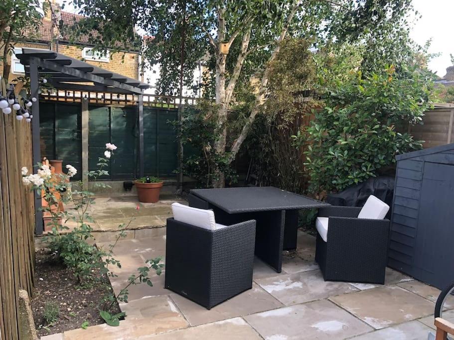 Unique Private Apartment W/ Easy Access To Central London Eksteriør billede