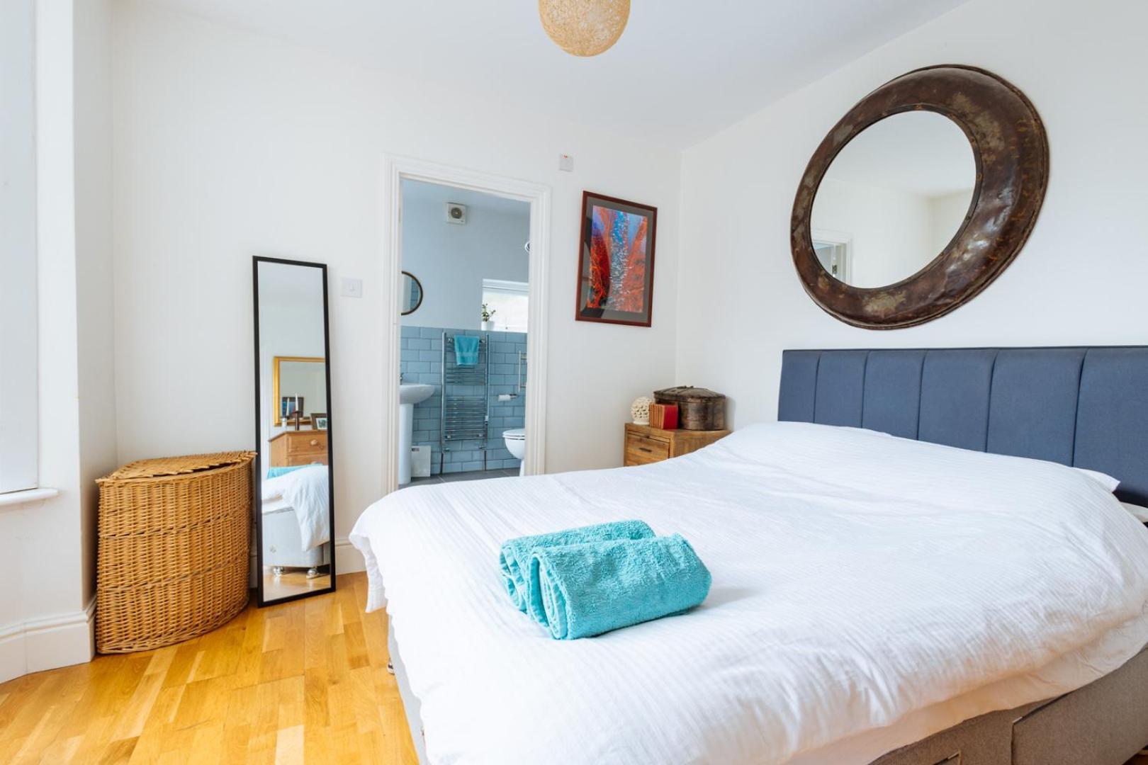 Unique Private Apartment W/ Easy Access To Central London Eksteriør billede